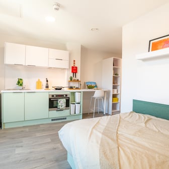 Luxury Studio - Image 1